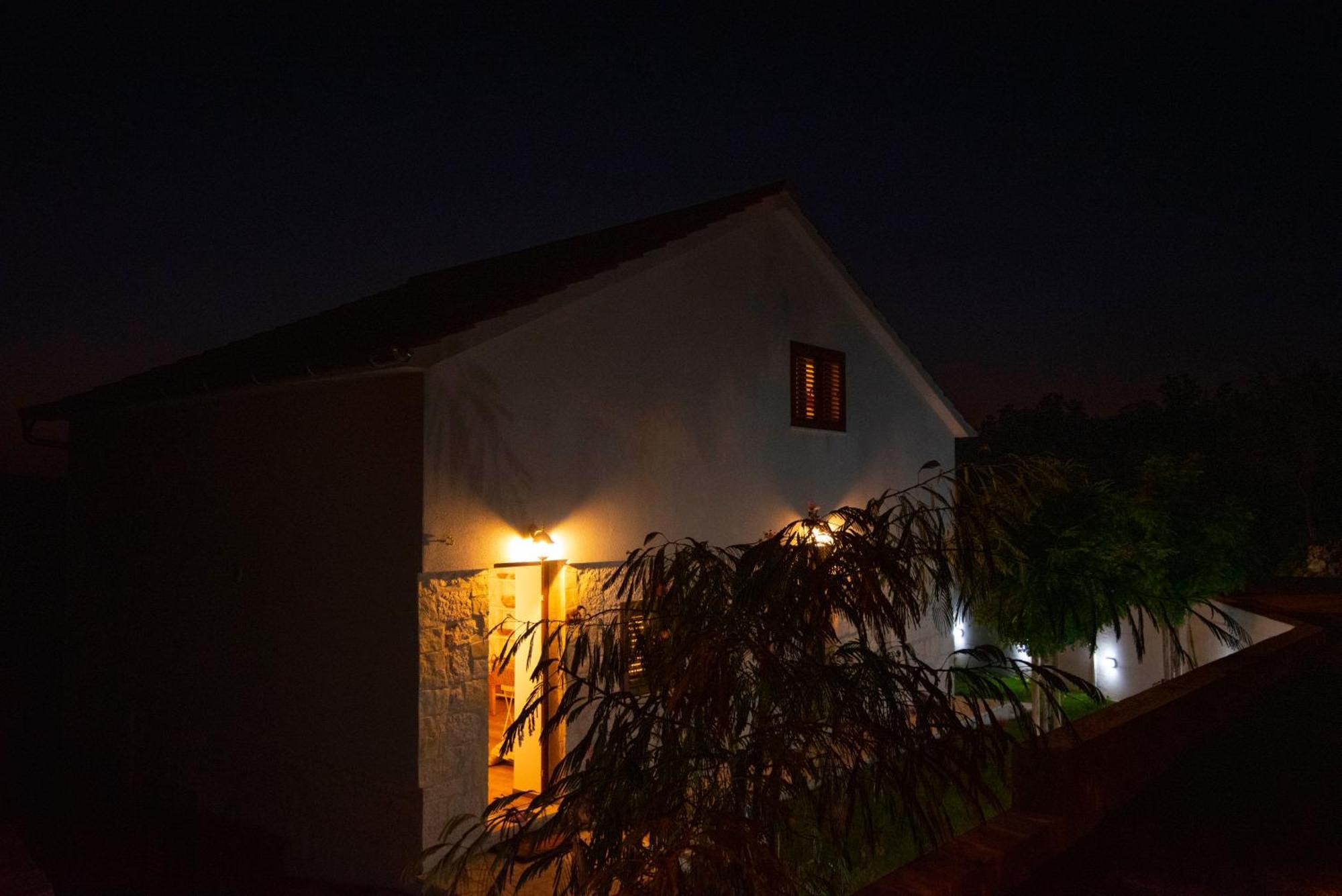 Villa Vita Trilj Buitenkant foto